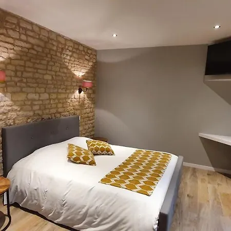 Les 5 Ruches منزل ريفي
