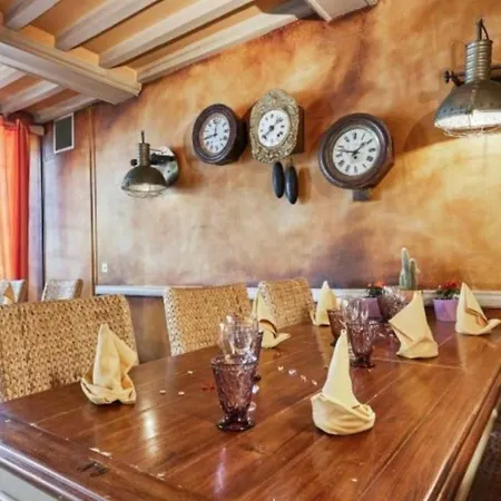 Landhuis Les 5 Ruches